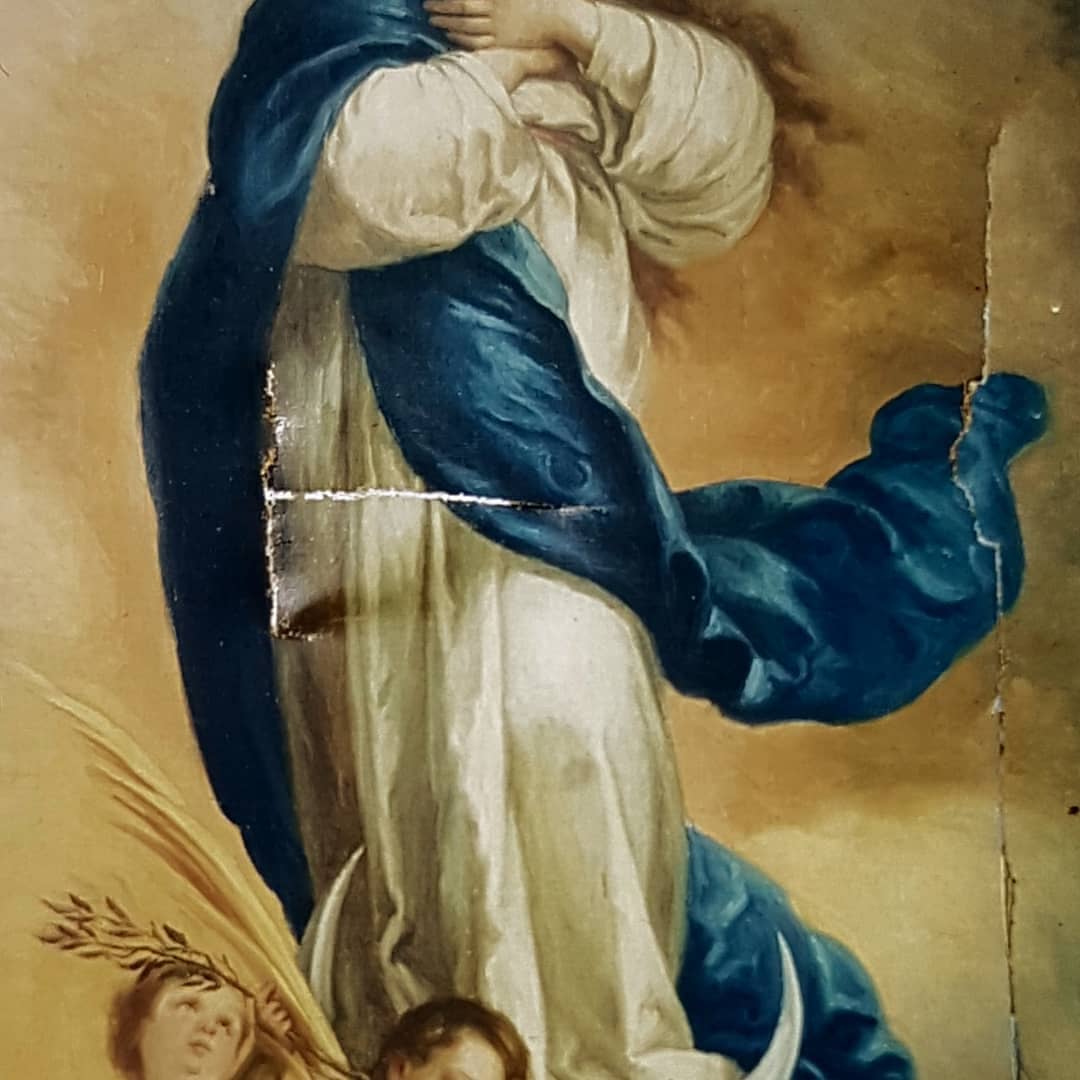 Una alteración común de la pintura sobre tela, son los rotos. No obstante, generalmente, se consiguen resturar…